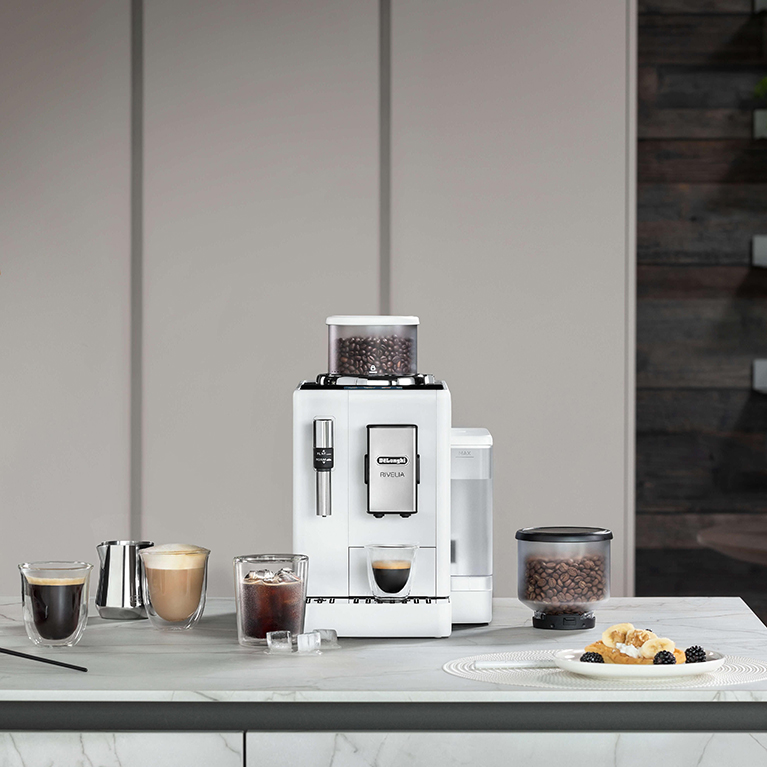 Кофемашина автоматическая Delonghi EXAM440.35.W Rivelia белый